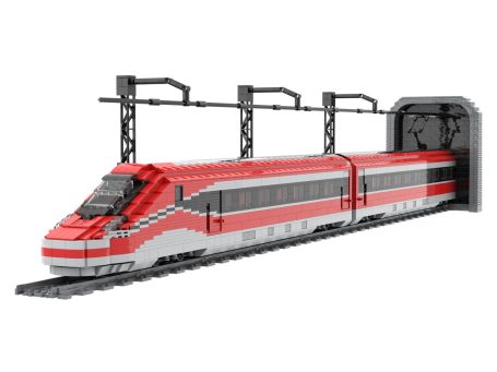 Tren Alta Velocidad IRYO Frecciarossa ETR 1000 S109 MOC Lego - Parte delantera Tren de juguete en colores rojo y gris saliendo de un túnel.